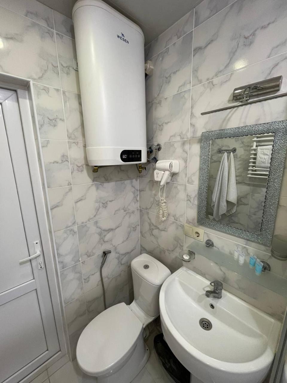 Sea View Rock Hotel Batum Dış mekan fotoğraf